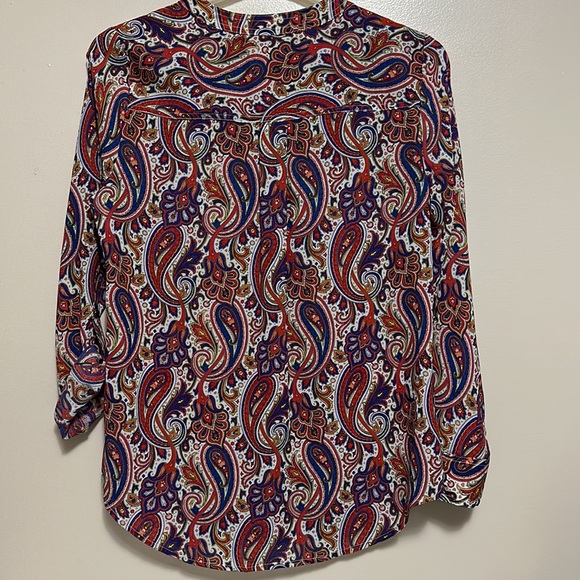 Liz Claiborne Women’s Multi Color Gorgeous Design Top Medium - Picture 4 of 7